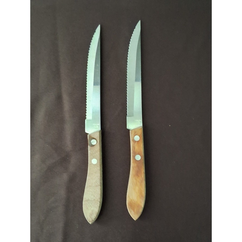 Vintage Pair‎ Of Serated Steak Knives  Made In Japan. Stainless Steel Lot Of 2
